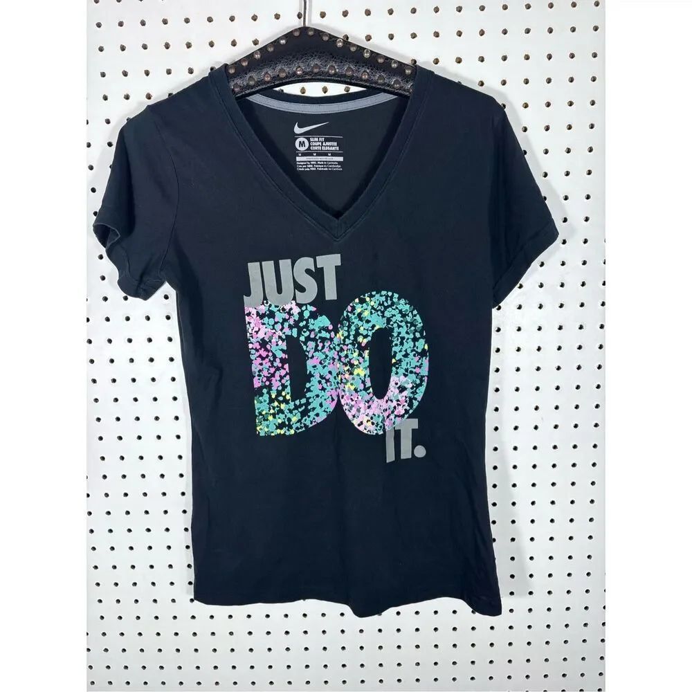Nike V neck shirt size M